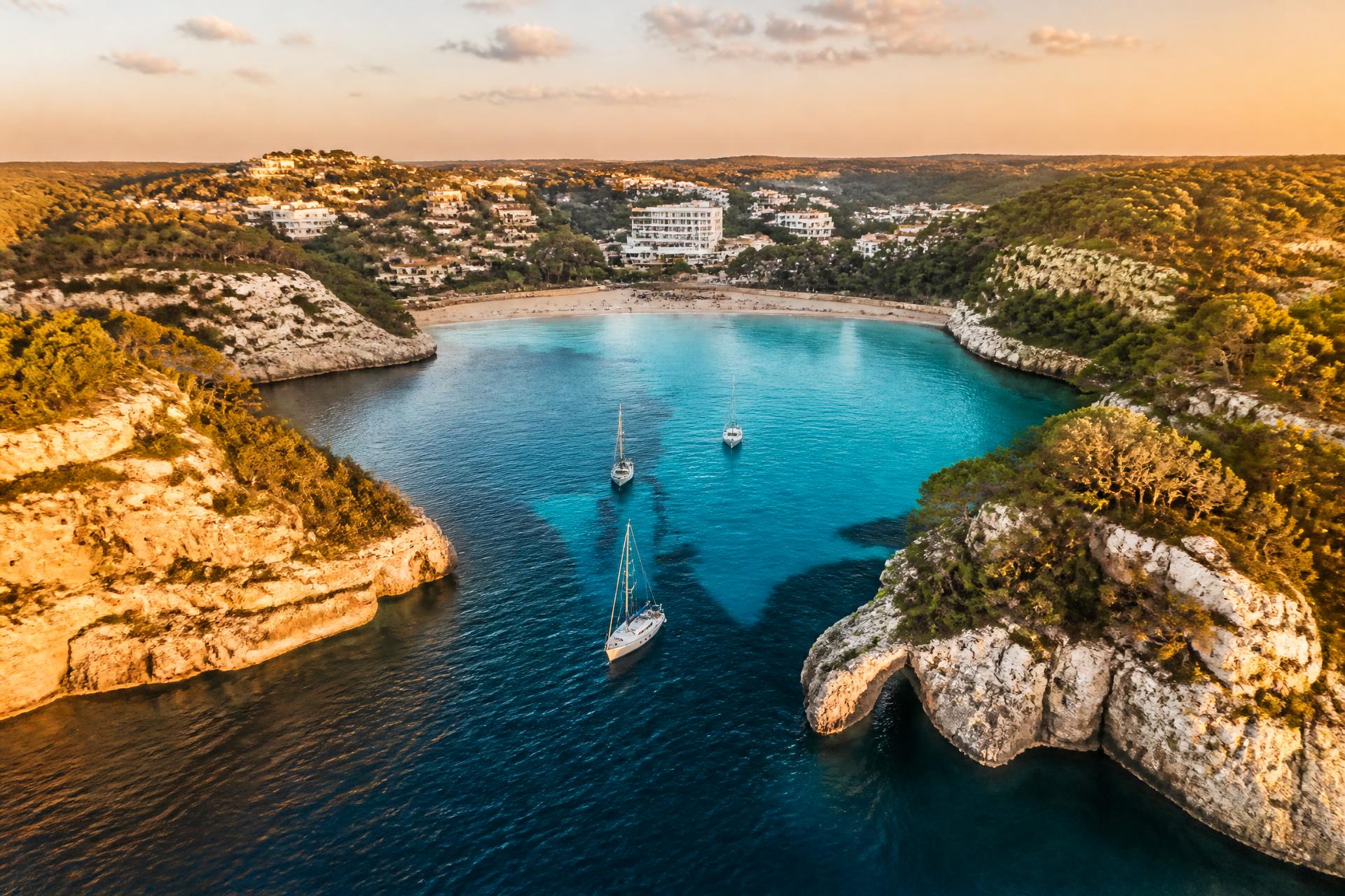 Vista aérea de Cala Galdana, Menorca